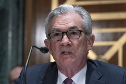 Powell: Fed on track to slow aid for economy later this year