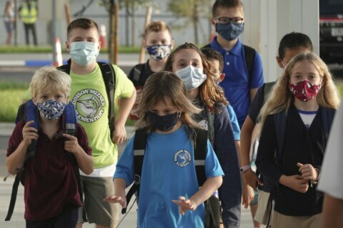 Judge won’t dismiss suit on Florida school mask mandate ban
