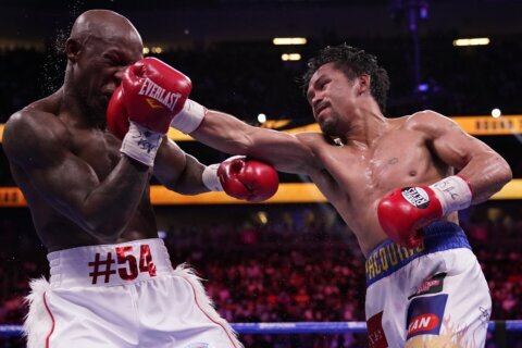 Manny Pacquiao loses to Yordenis Ugás by unanimous decision