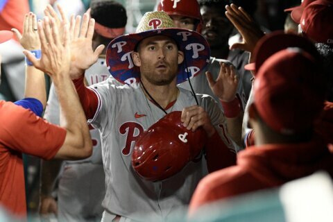 Surging Phillies win 5th in a row, rally past Nationals 12-6
