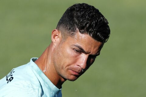 Ronaldo becomes highest scoring man in international soccer