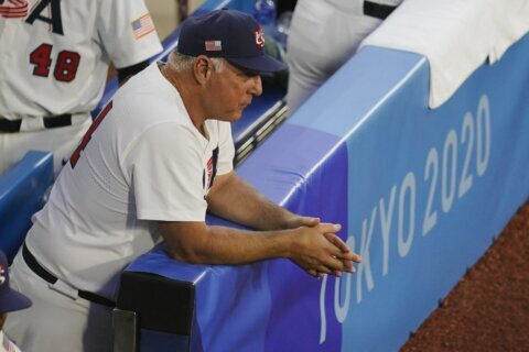 Scioscia 1 win from matching Lasorda with gold medal