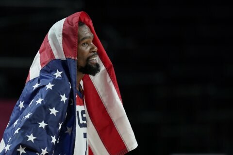 Captain America: Durant makes sure gold medal stays with US