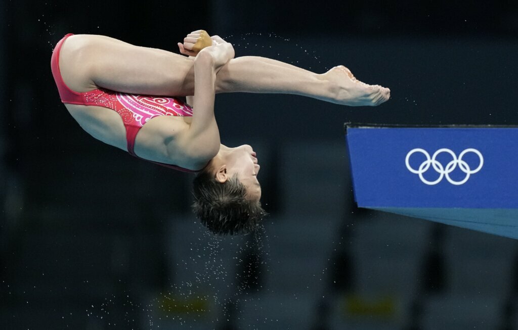 Perfect 10s: China’s Quan dominates for Olympic diving gold