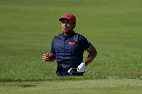 Xander Schauffele with 2 clutch putts gives US gold in golf