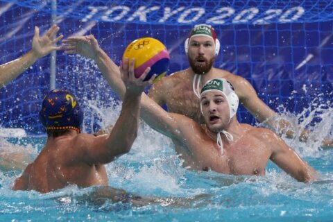 Filipovic, Serbia top Greece 13-10 for men’s water polo gold