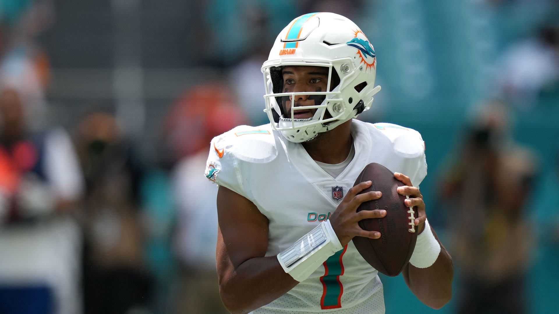 Miami Dolphins' Quarterback Tua Tagovailoa Suffered Injured Ribs in Loss to  Bills - Articles -Wizard of Vegas