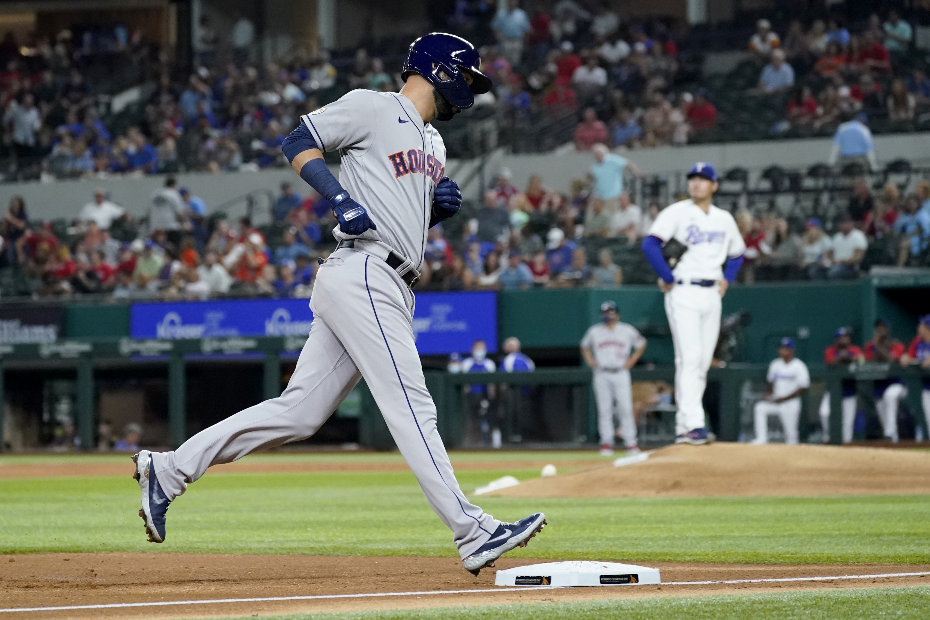 Astros OF Jake Meyers ahead of schedule on return from shoulder surgery