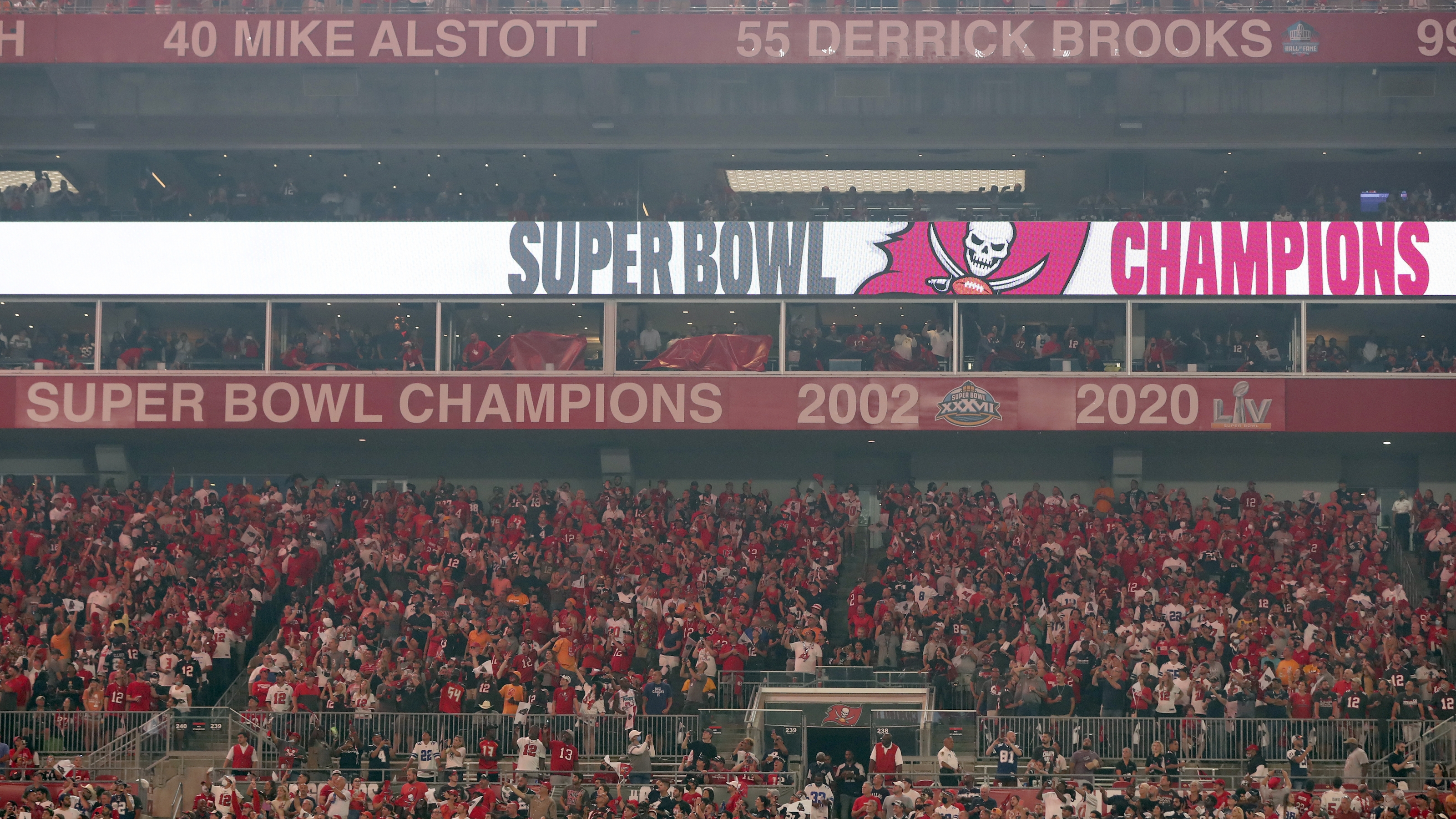 Buccaneers won't raise ticket prices in 2015 - NBC Sports