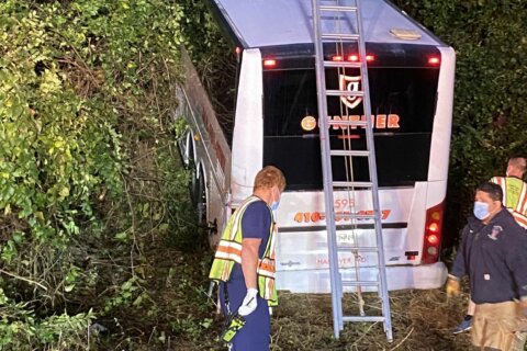 2 bus crashes occur near Metro stations