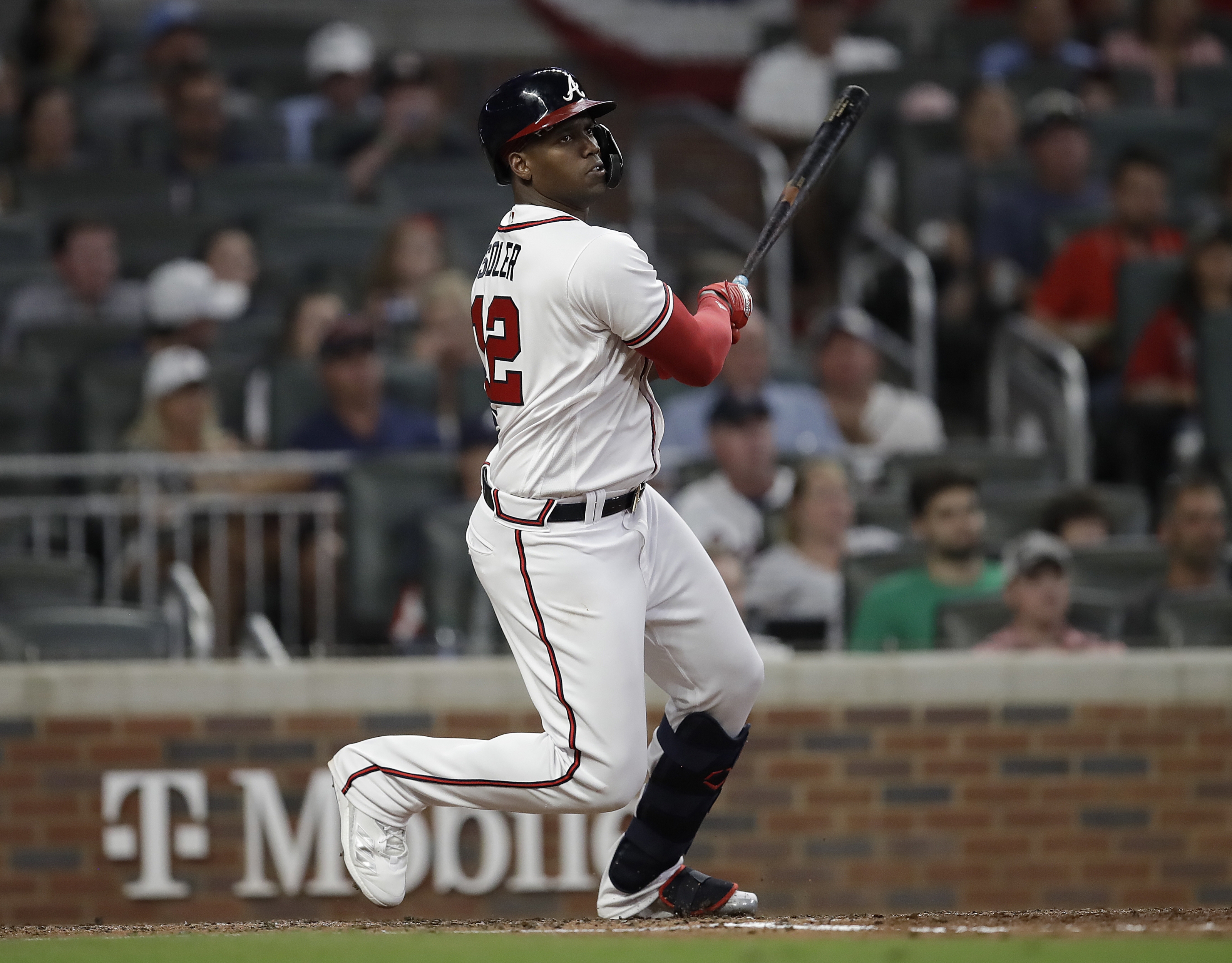 Bryan De La Cruz hits 2-run homer in 8th in Marlins' 6-3 victory