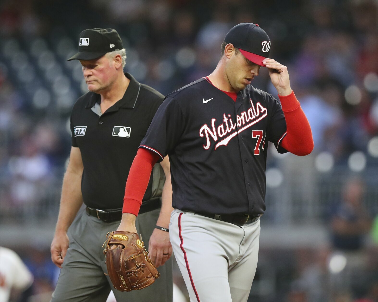 Braves slugger Freddie Freeman leaves game after hit by pitch