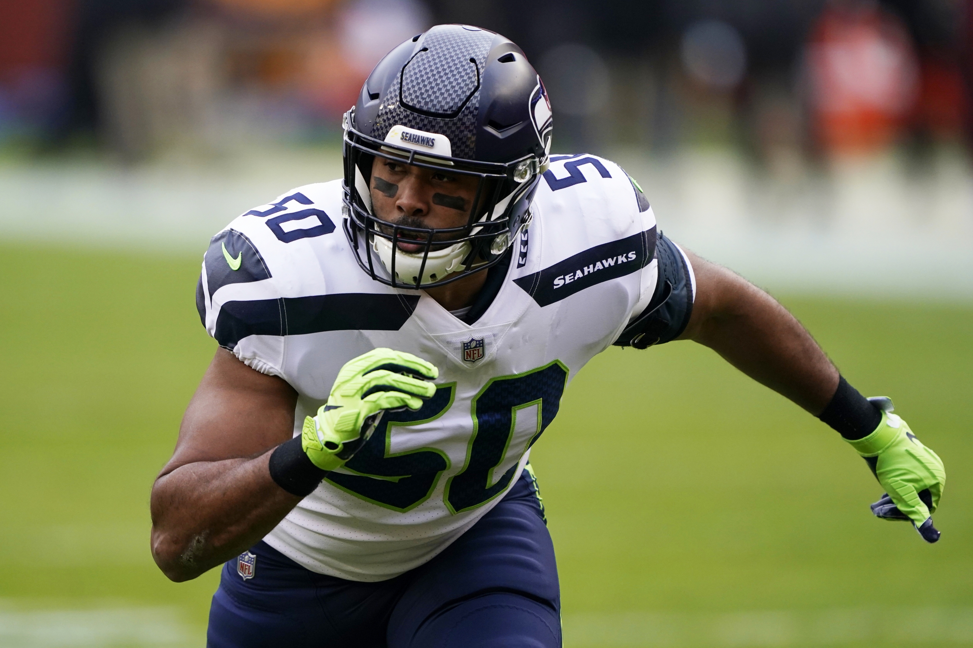 Raiders agree to 1-year deal with former Seahawk K.J. Wright