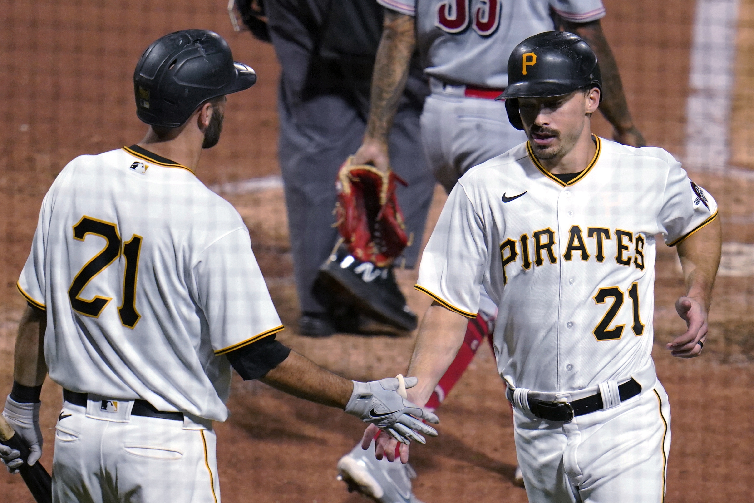 Yoshi Tsutsugo of the Pittsburgh Pirates flies out during the seventh