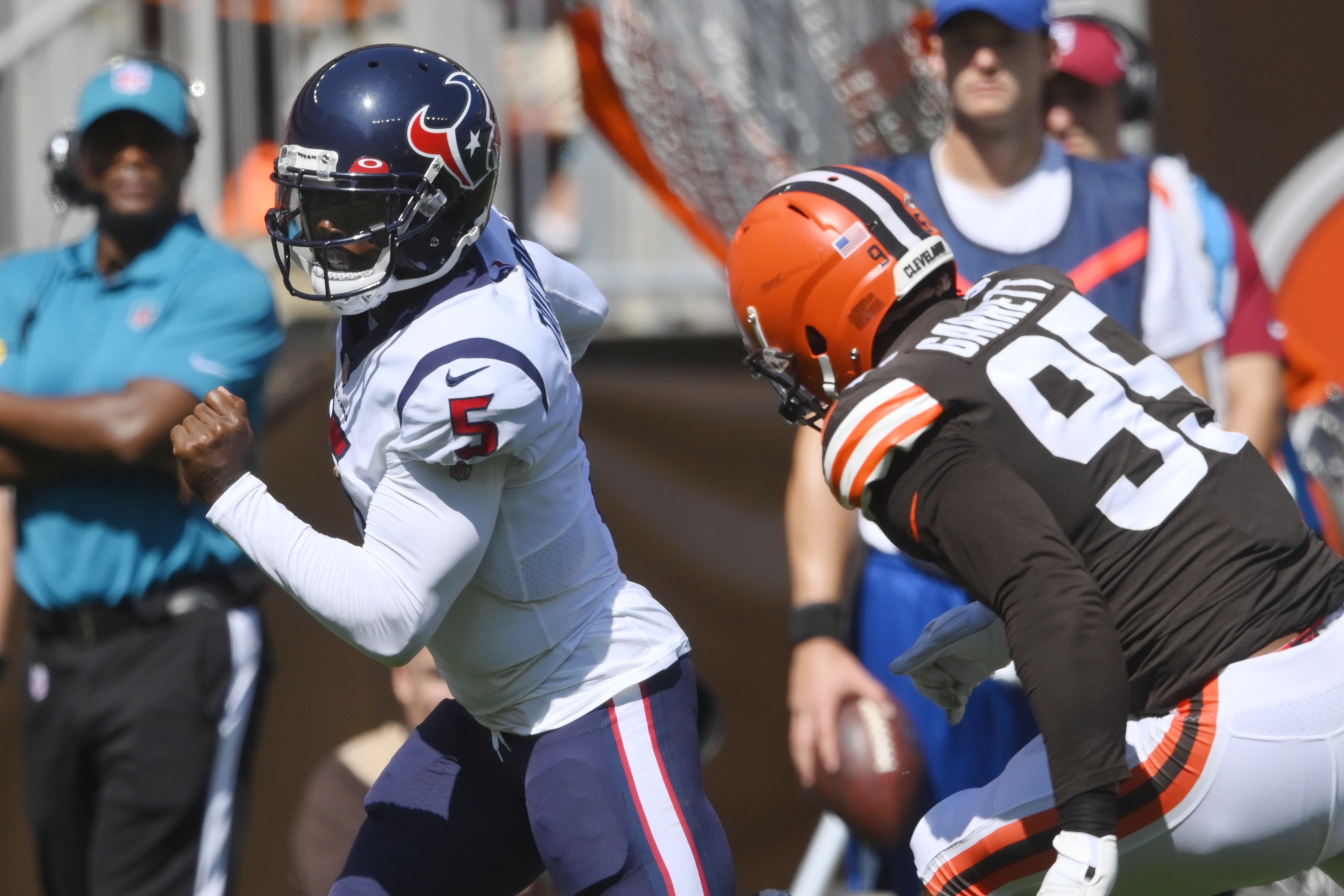 Cleveland Browns pull away from Houston Texans, 31-21: See social media  reaction to Sunday's game 