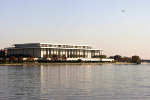 Kennedy Center reaches agreement with stagehand union, avoiding strike