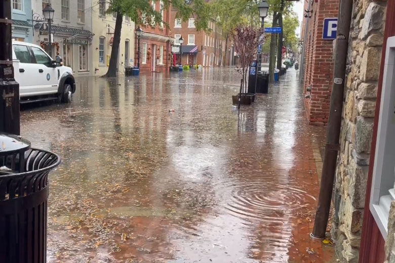 Flooding in Old Town Alexandria Oct. 29, 2021. (WTOP/Kyle Cooper)
