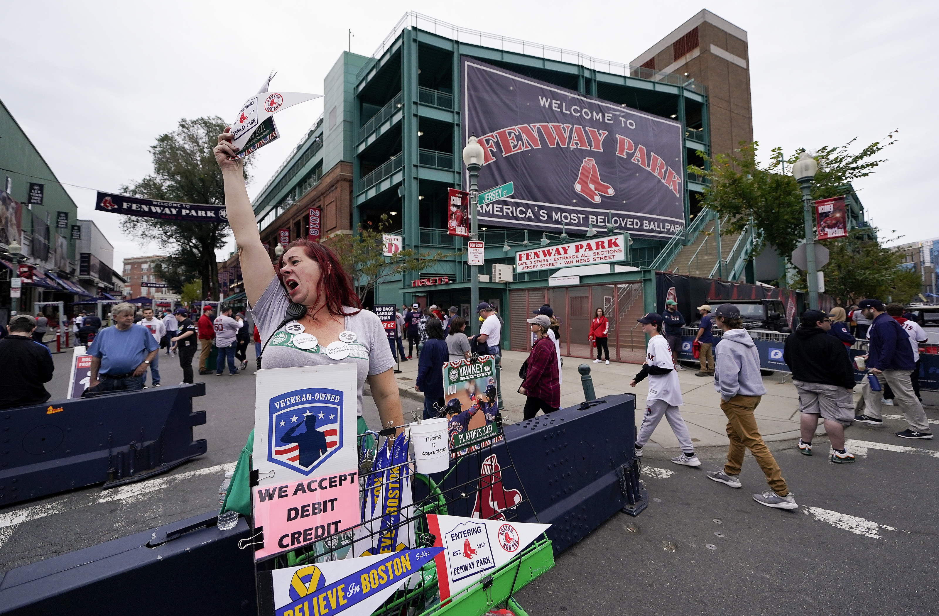 Still cheating? Astros face renewed sign-stealing charge