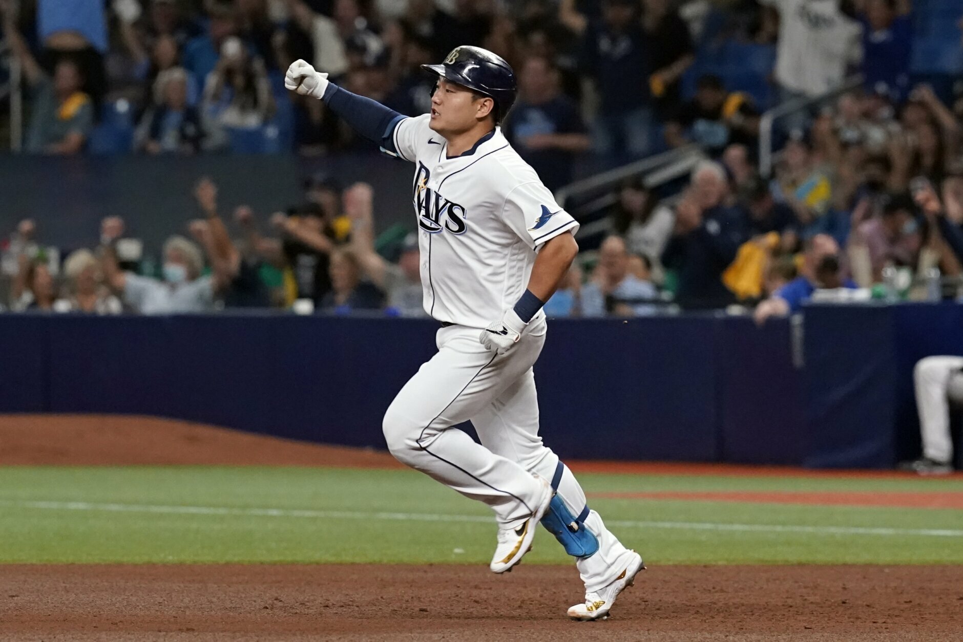 Rays set to place Ji-Man Choi on injured list, get Nelson Cruz back