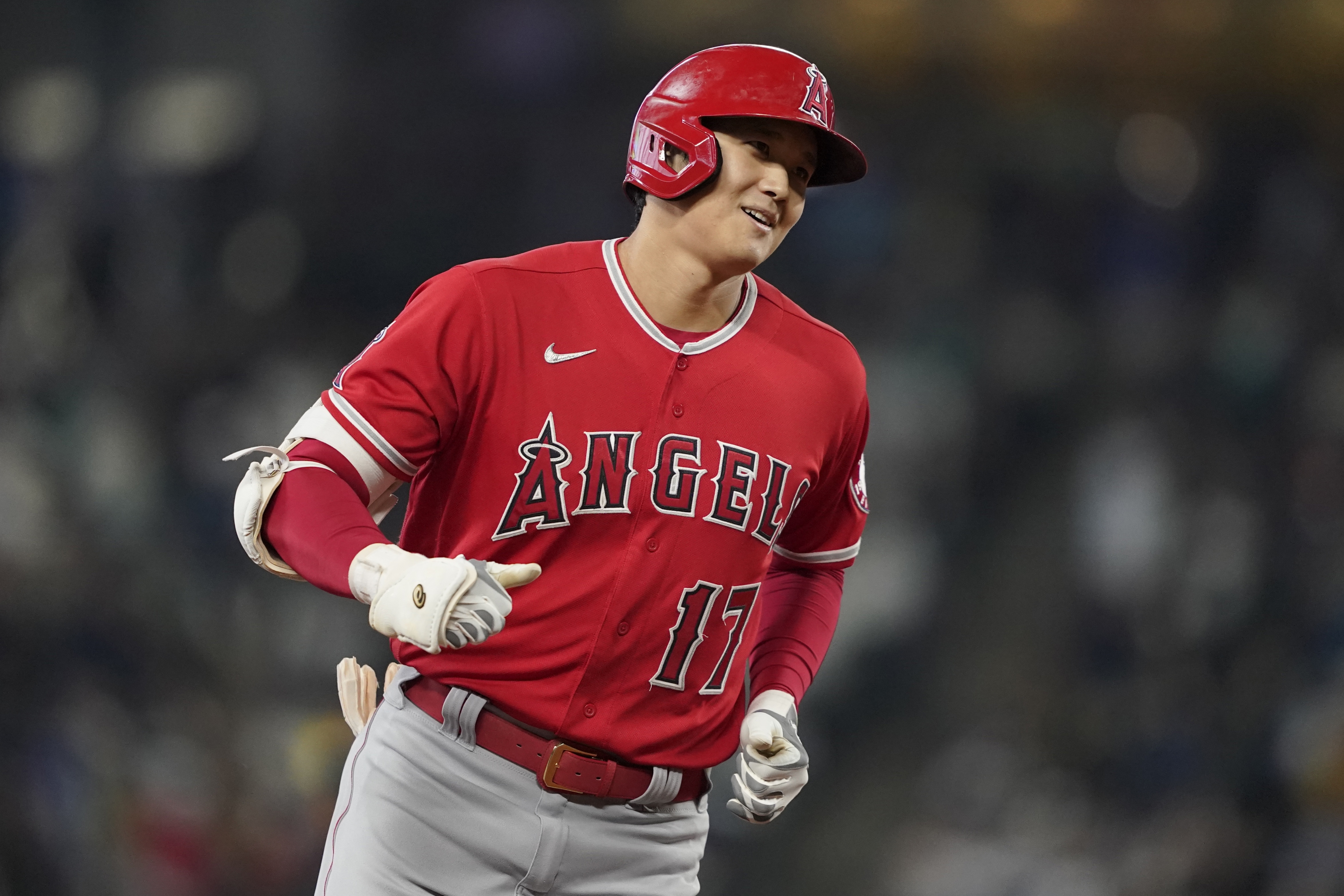 Mariners score 4 in 9th after Ohtani departs, top Angels 6-2 - The