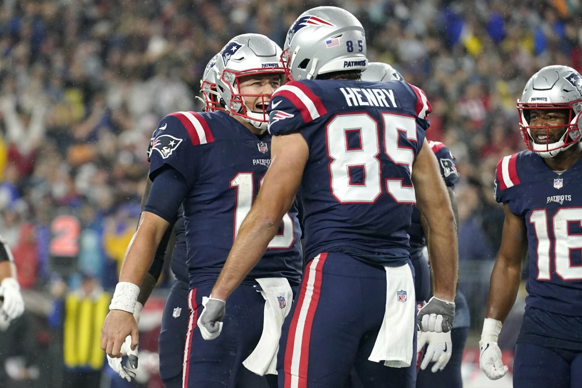 Tom Brady beats Patriots in New England return, 19-17 - WTOP News