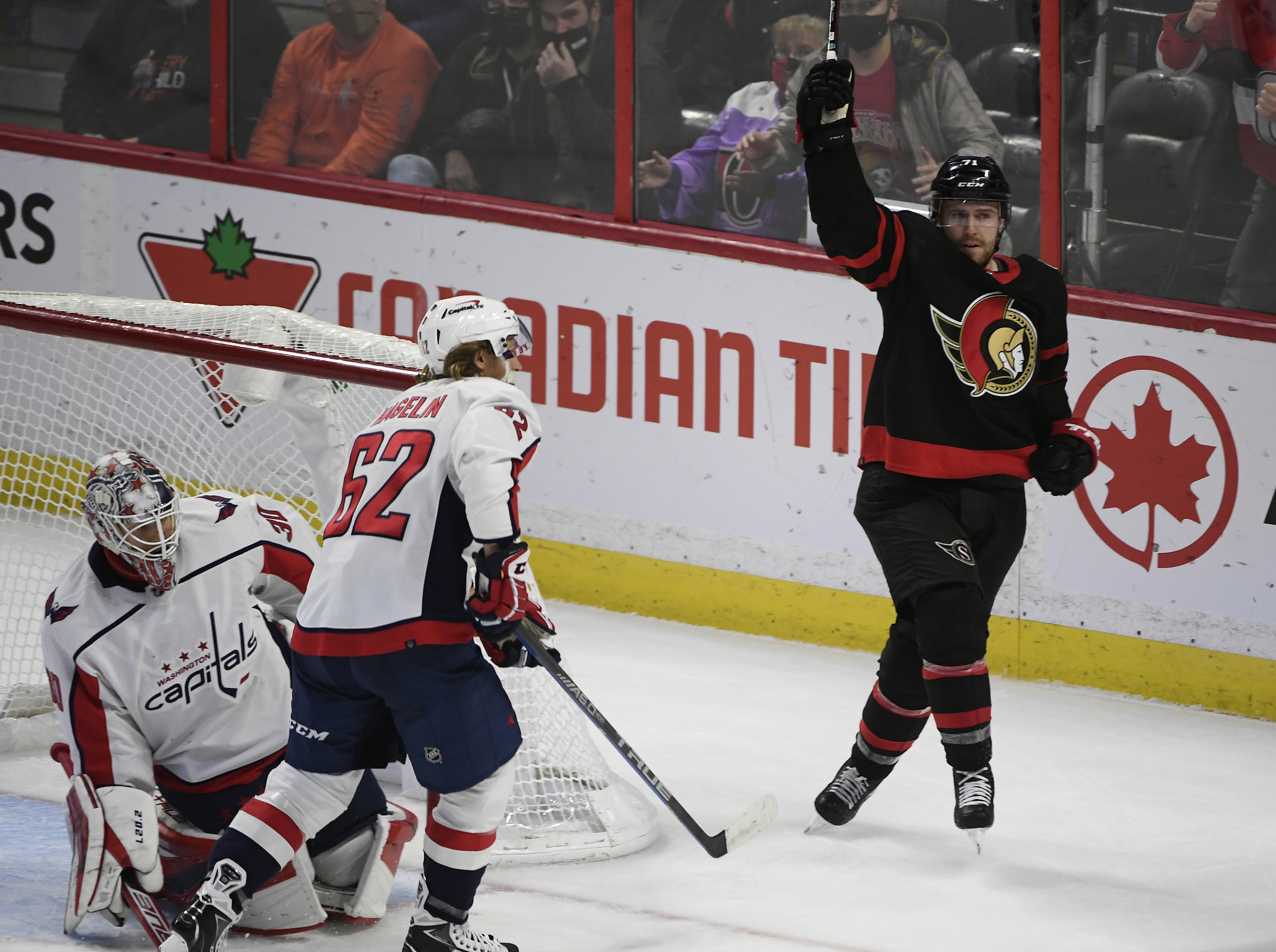 Senators down Sabres in convincing fashion behind Ennis' hat-trick