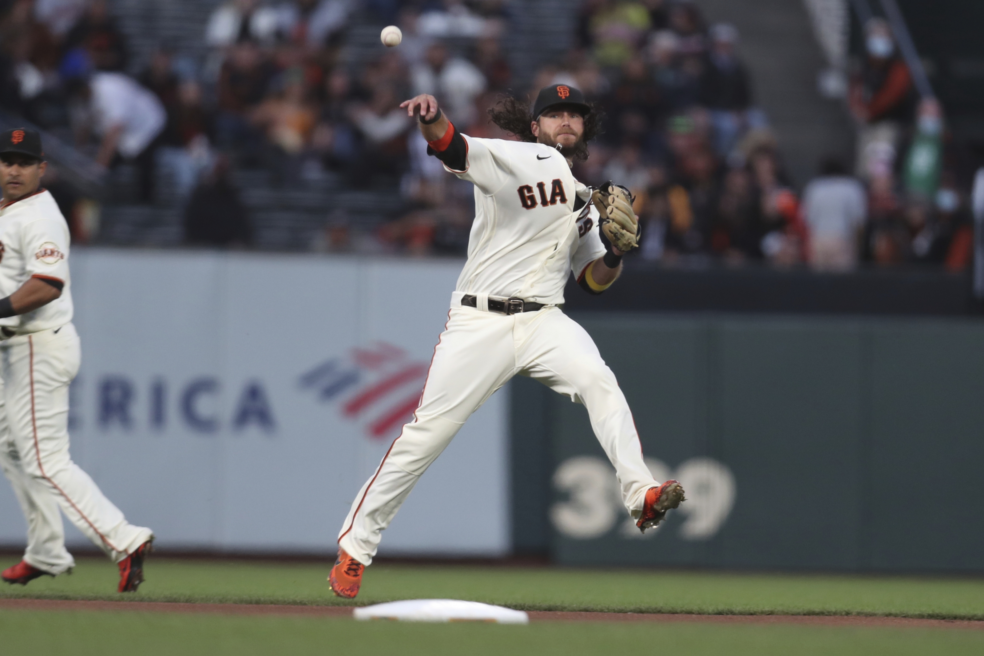 Giants' Brandon Crawford, Mike Yastrzemski finalists for Gold Glove awards