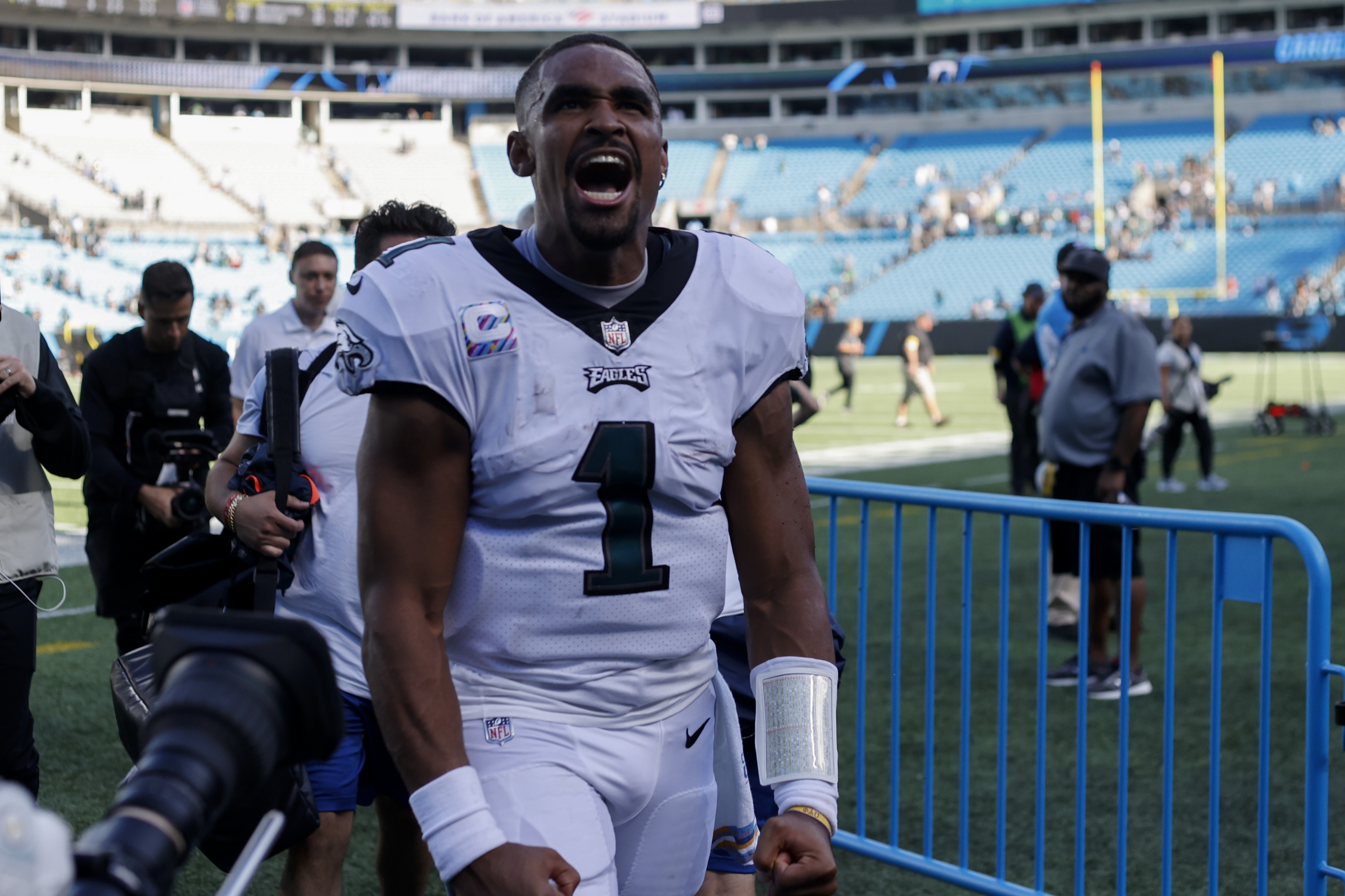 Eagles QB Jalen Hurts, coach Nick Sirianni growing together - WTOP