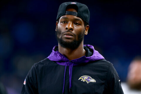 Ravens activate Le’Veon Bell, put Wolfe on injured reserve