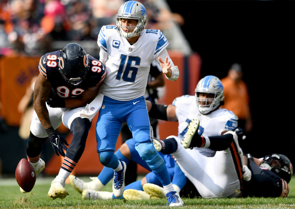 <p><b><i>Lions 14</i></b><br />
<b><i>Bears 24</i></b></p>
<p>Detroit had the better passer (Sunday, anyway), the edge in time of possession and held Chicago to just 1-for-8 on third down conversions — and still lost. Hey, Dan Campbell? You can start <a href="https://www.youtube.com/watch?v=Ng8TV6buqqM">working on those kneecaps</a> at any time, my guy.</p>
