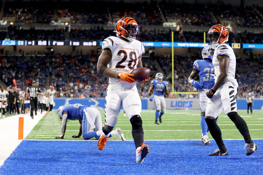 <p><b><i>Bengals 34</i></b><br />
<b><i>Lions 11</i></b></p>
<p>I don&#8217;t know how to operate in a world where 4-2 Cincinnati is headed to Baltimore to play for first place in the AFC North and <a href="https://profootballtalk.nbcsports.com/2021/10/11/dan-campbell-as-ugly-as-it-is-right-now-i-think-were-building-something-special-here/">Detroit thinks an 0-6 start is the beginning of something special</a>.</p>
