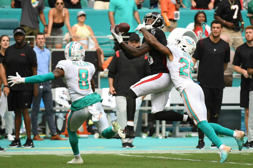 <p><em><strong>Falcons 30</strong></em><br />
<em><strong>Dolphins 28</strong></em></p>
<p>Even as Tua Tagovailoa threw for four touchdowns, Miami is winless at home and losers of six straight. This definitely won&#8217;t silence rumors of the Dolphins making an ill-advised trade for Deshaun Watson.</p>
