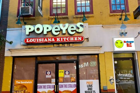 Health department shuts down DC Popeyes after rats seen scurrying up walls in video