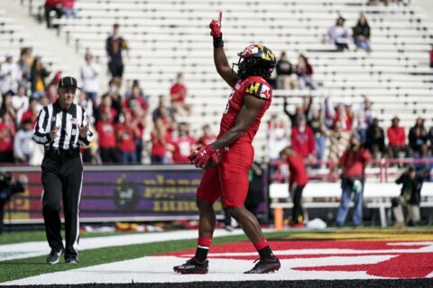Maryland snaps skid with 38-35 victory over Indiana