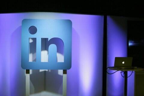 How to use LinkedIn to find a job
