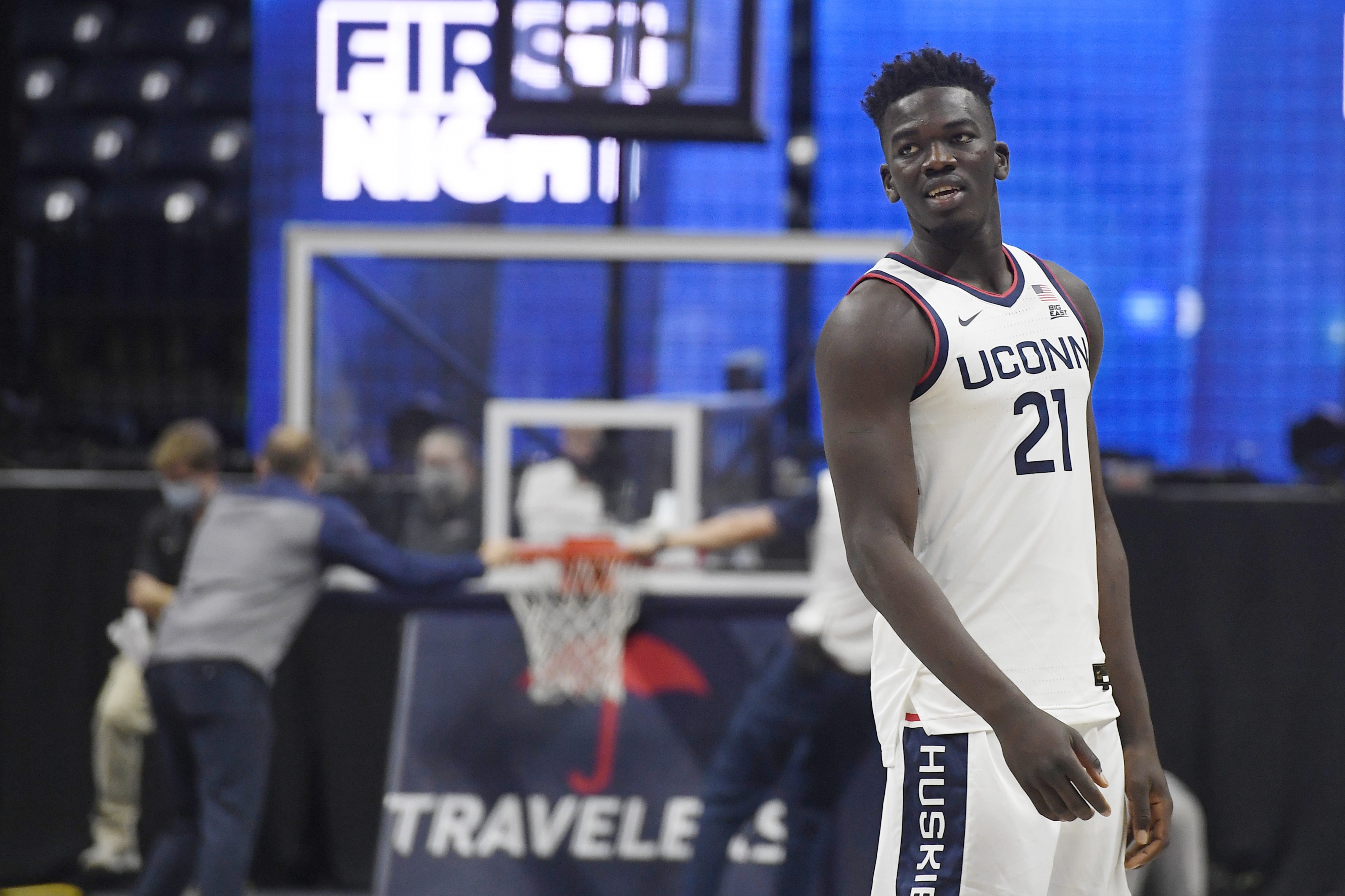 expectations high at uconn in coach hurley s 4th season wtop news