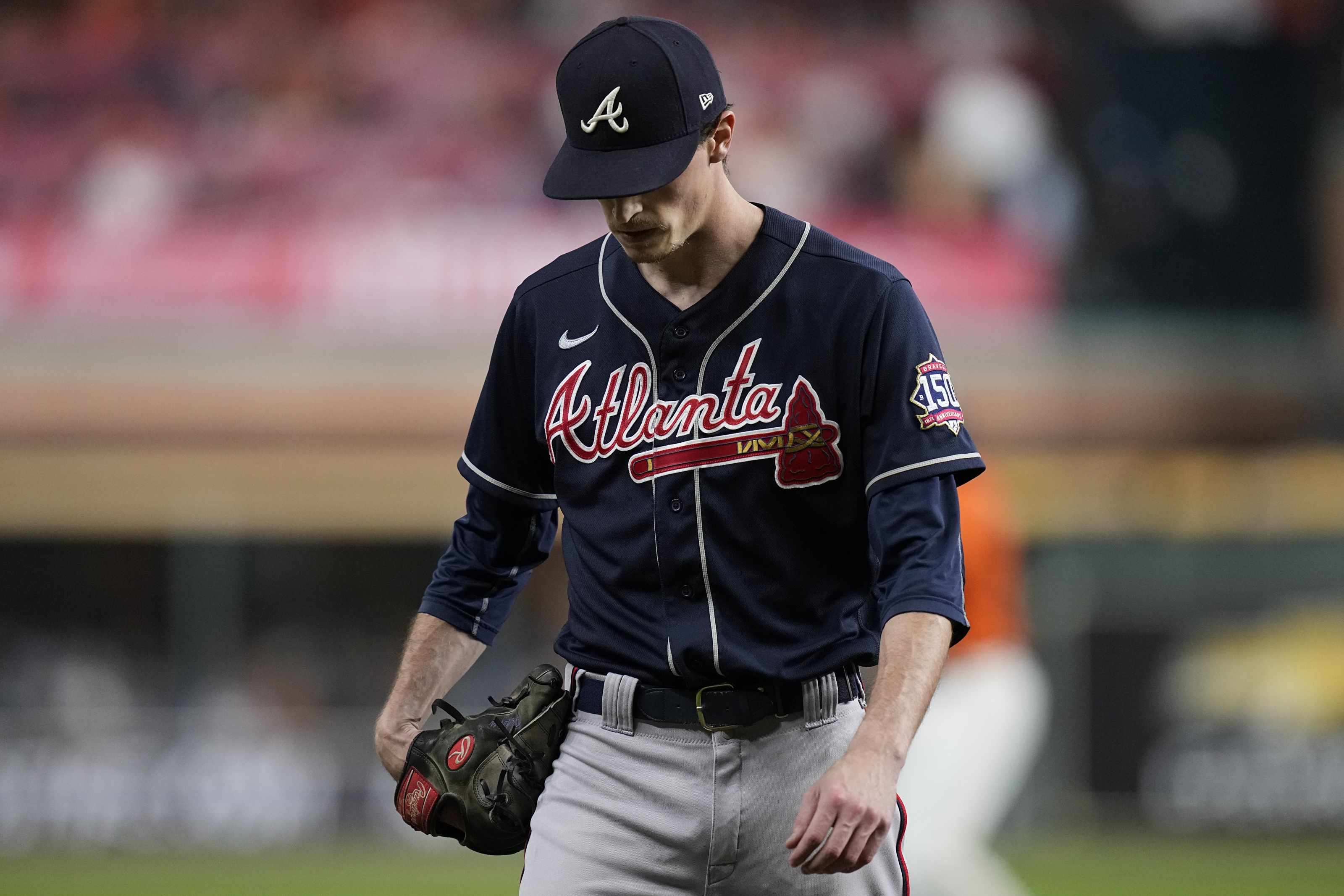 Jose Altuve powers Astros to 7-2 win over Braves in Game 2 of the