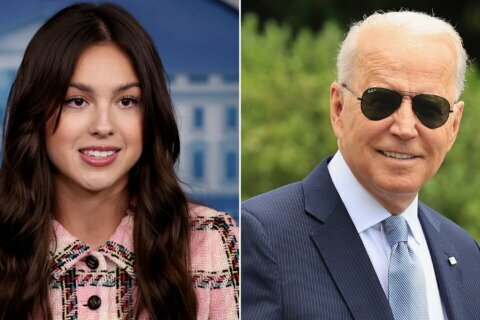 Olivia Rodrigo says Biden gave her a shoehorn and some M&Ms at White House