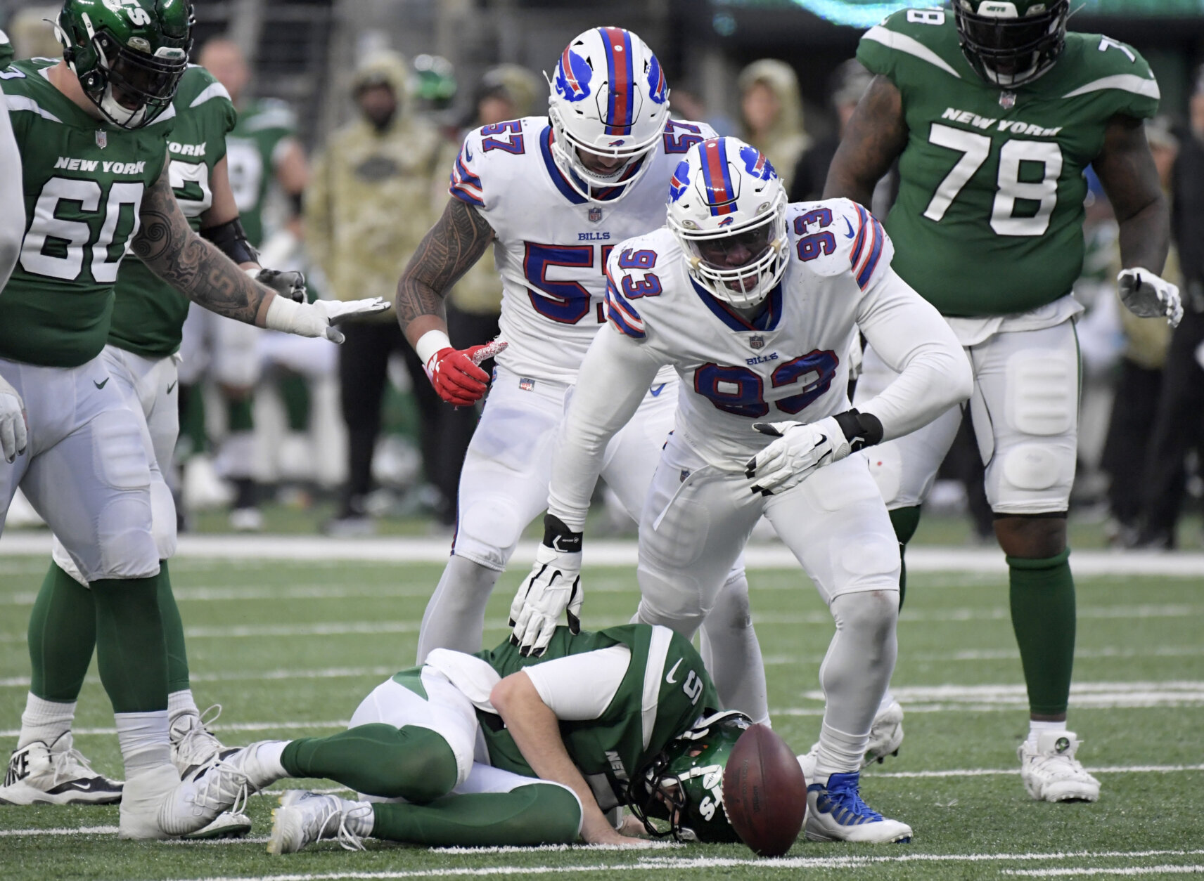 <p><b><i>Bills 45</i></b><br />
<b><i>Jets 17</i></b></p>
<p>Ok, y&#8217;all can kill all <a href="https://profootballtalk.nbcsports.com/2021/11/12/mike-white-if-you-ask-me-i-should-have-been-a-first-overall-pick/" target="_blank" rel="noopener">this Mike white noise</a>. Buffalo is who we thought they were and white is who we thought he was. Zach Wilson is the leader of this team, for better or worse — and if <a href="https://profootballtalk.nbcsports.com/2021/11/12/zach-wilson-on-mike-white-my-style-of-play-needs-to-be-more-like-his/" target="_blank" rel="noopener">he&#8217;s trying to play like white</a>, the Jets are in a whole new world of trouble.</p>
