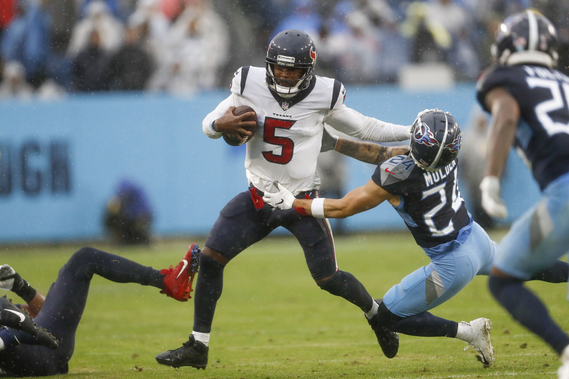 <p><em><strong>Texans 22</strong></em><br />
<em><strong>Titans 13</strong></em></p>
<p>Memo to Tennessee: <a href="https://profootballtalk.nbcsports.com/2021/11/16/titans-are-an-unprecedented-7-0-through-10-games-against-last-years-playoff-teams/" target="_blank" rel="noopener">Beating the good teams on your schedule with great proficiency</a> doesn&#8217;t mean anything if you&#8217;re going to lay a turd against the bad teams. Losing <em>at home</em> to a team that hadn&#8217;t scored a touchdown in its last four road games, let alone win, is inexcusable for a team with Super Bowl aspirations.</p>
