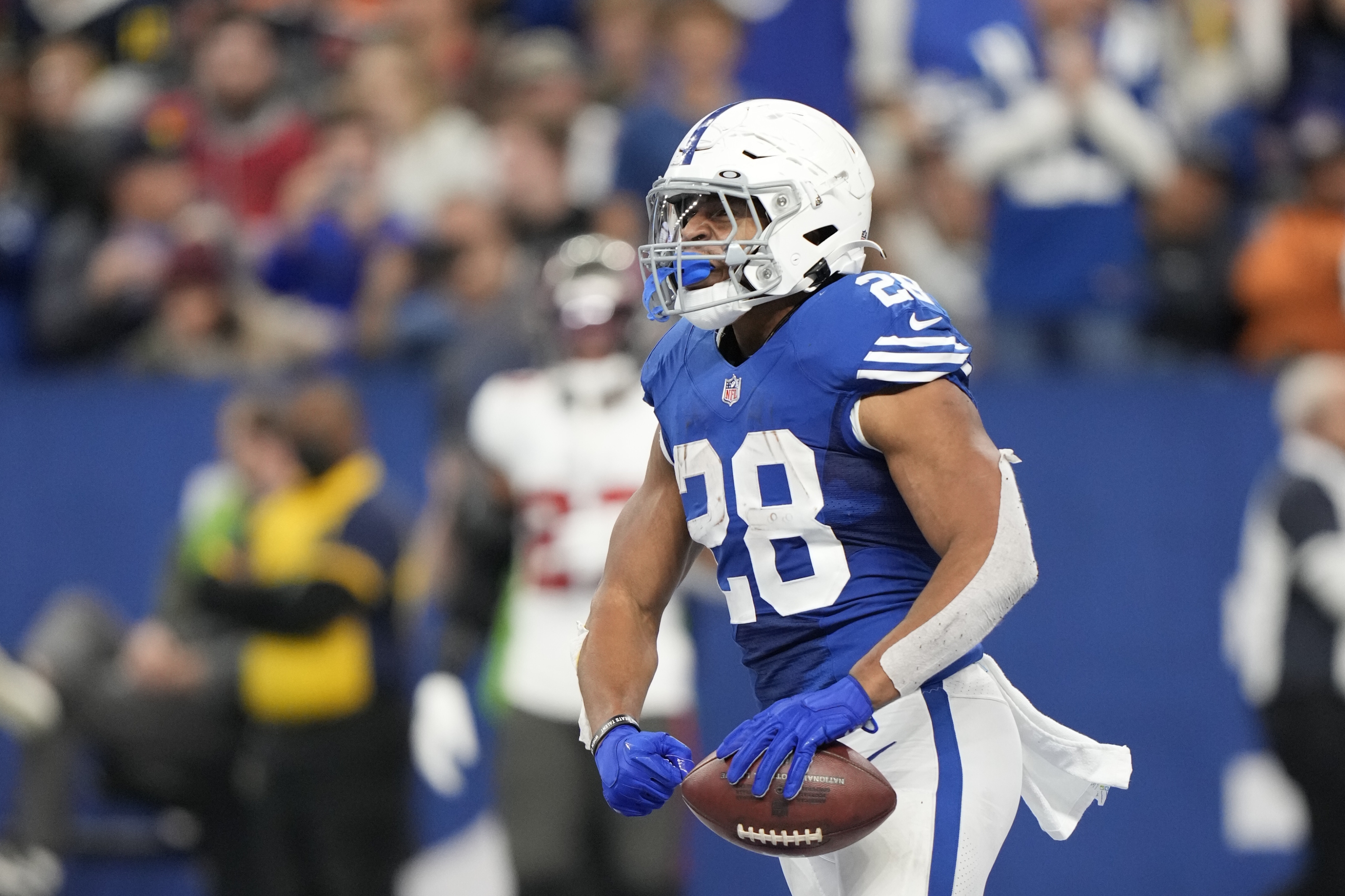 Indianapolis Colts win big against Houston Texans, 31-3