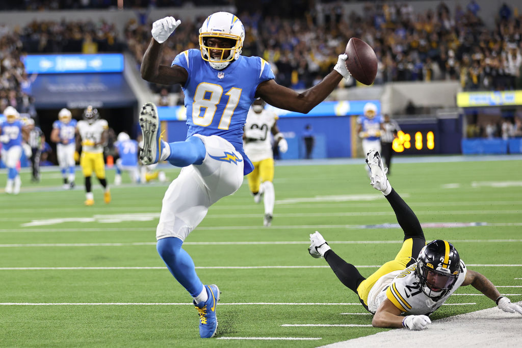 <p><b><i>Steelers 37</i></b><br />
<b><i>Chargers 41</i></b></p>
<p>This is the proverbial immovable object meeting an unstoppable force; <a href="https://www.theguardian.com/sport/2020/nov/13/los-angeles-chargers-unlucky-losing-team">the Chargers&#8217; infamously bad luck late in games</a> almost included a monumental fourth-quarter collapse and <a href="https://www.behindthesteelcurtain.com/2021/11/19/22790676/for-the-pittsburgh-steelers-the-west-coast-hasnt-been-the-best-coast-san-diego-los-angeles-chargers">Pittsburgh is notoriously bad on the West Coast</a>. Something had to give and the only surprise is that Los Angeles played as well as it did in a de facto road game.</p>
