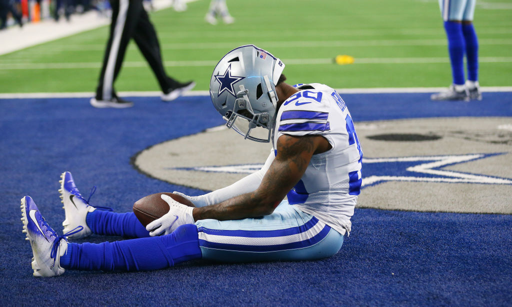 <p><em><strong>Raiders 36</strong></em><br />
<em><strong>Cowboys 33 (OT)</strong></em></p>
<p>I was going to write something snarky here but Anthony Brown interfered with it.</p>
<p>&#8220;<a href="https://profootballtalk.nbcsports.com/2021/11/25/jerry-jones-isnt-a-fan-of-throw-up-ball/" target="_blank" rel="noopener">Throw up ball</a>&#8221; was right … aside from the franchise-record 166 penalty yards, the<a href="https://twitter.com/jonmachota/status/1464002760857341952?s=21" target="_blank" rel="noopener"> Dallas offense was literally beating itself</a> and the defense surrendered a whopping 500 yards. The Allas Cowboys (as in, no D) are starting to show their true colors.</p>
