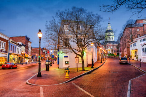 Free holiday parking for Annapolis visitors