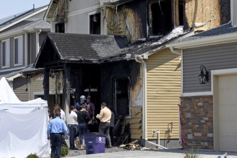 Police: Teen set fatal Colorado house fire after phone theft