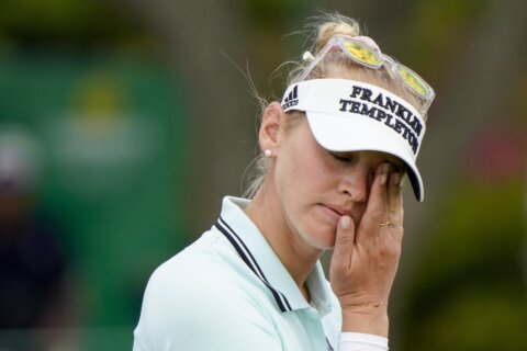 Nelly Korda, Lexi Thompson tied for lead in low-scoring LPGA