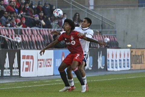 Ola Kamara scores twice, D.C. United beats Toronto FC 3-1