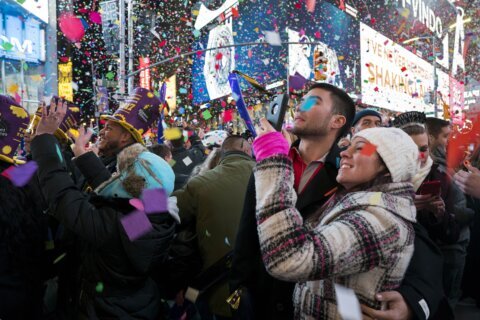 Times Square is back open on New Year’s Eve — with vax proof