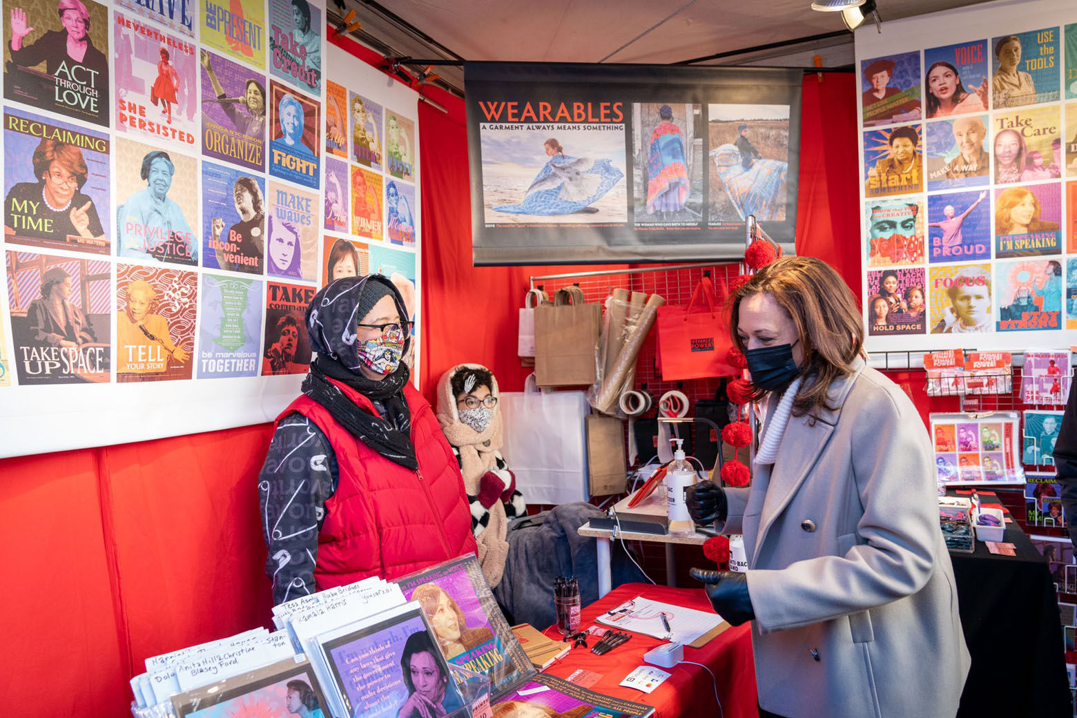 For Small Business Saturday, VP Harris and family drop by DC’s Downtown Holiday Market