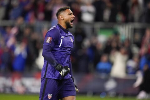 Steffen displaces Turner as top US keeper, starts at Jamaica